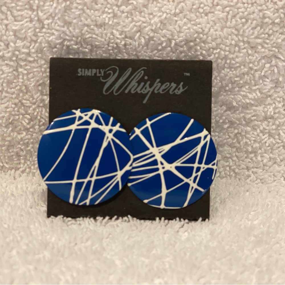 New Vintage fun 1980s Simply Whispers earrings for sensitive ears. Never worn.